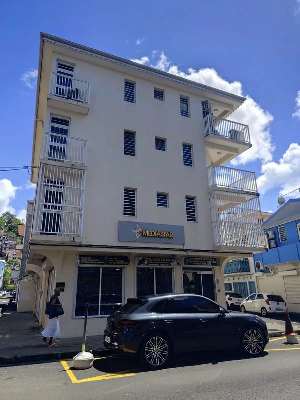 Magasins - 50 m² - 3 pièces