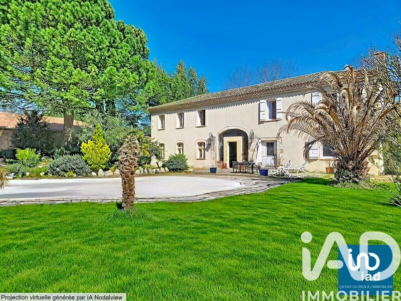 Maison - 353 m² - 13 pièces