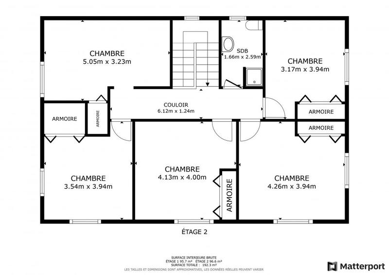 Maison - 182 m² - 9 pièces