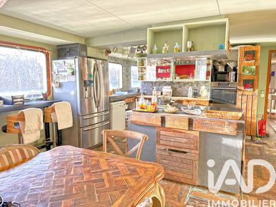 Appartement - 220 m² - 9 pièces