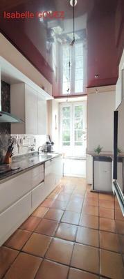 Maison - 200 m² - 13 pièces