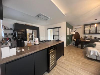 Maison traditionnelle - 107 m² - 5 pièces