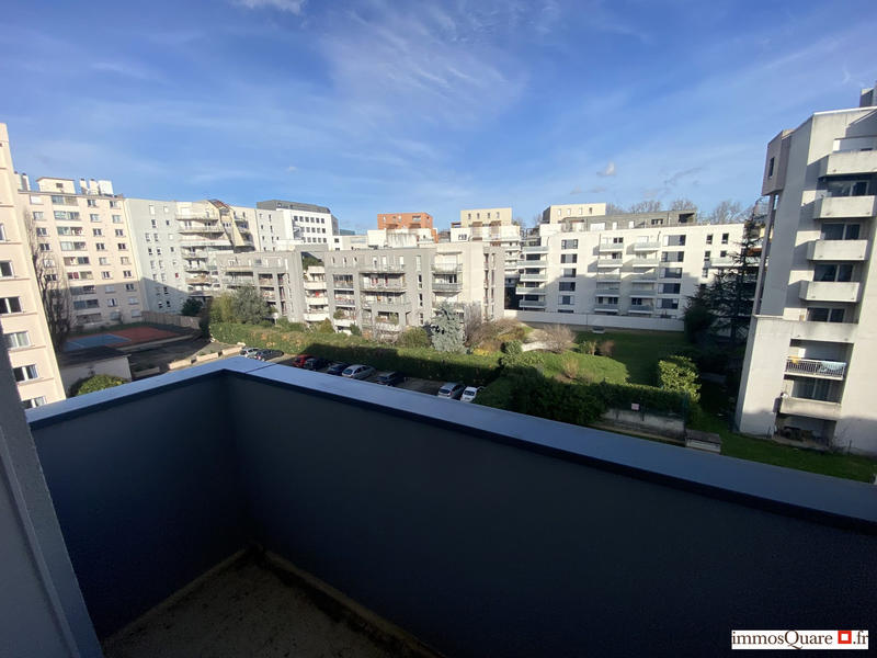 Appartement - 101 m² - 5 pièces
