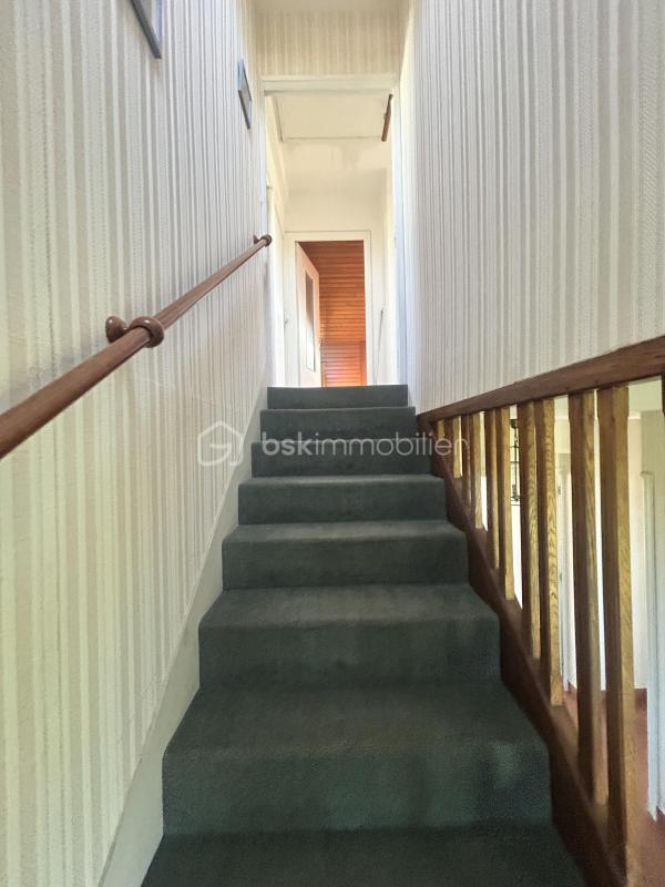 Demeure - 152 m² - 10 pièces