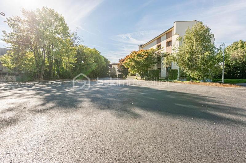 Appartement - 83 m² - 3 pièces