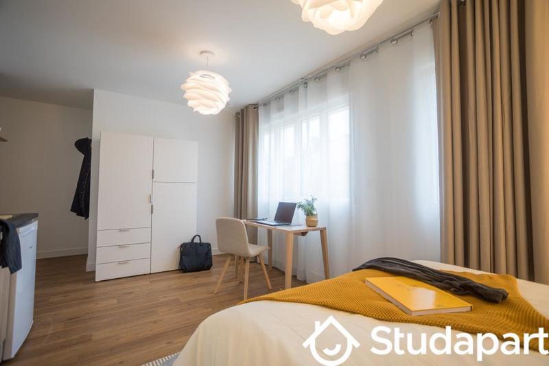 Chambre - 21 m² - 1 pièce