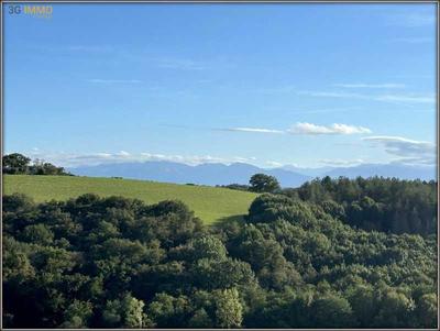 Maison - 230 m² - 6 pièces