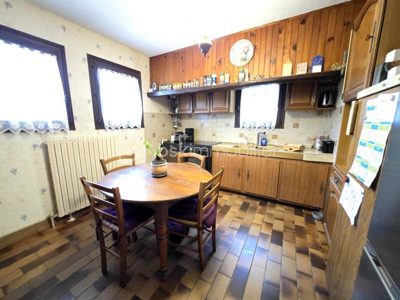 Pavillon - 261 m² - 10 pièces