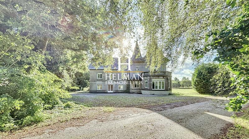 Maison - 600 m² - 10 pièces