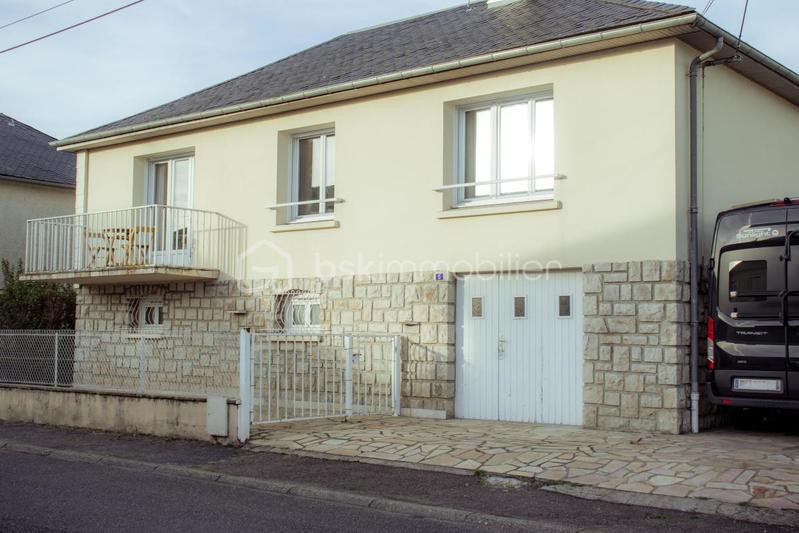 Maison - 96 m² - 5 pièces