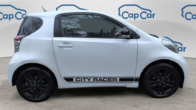 Toyota iQ 1.3 VVTi 100 MultiDrive City Racer