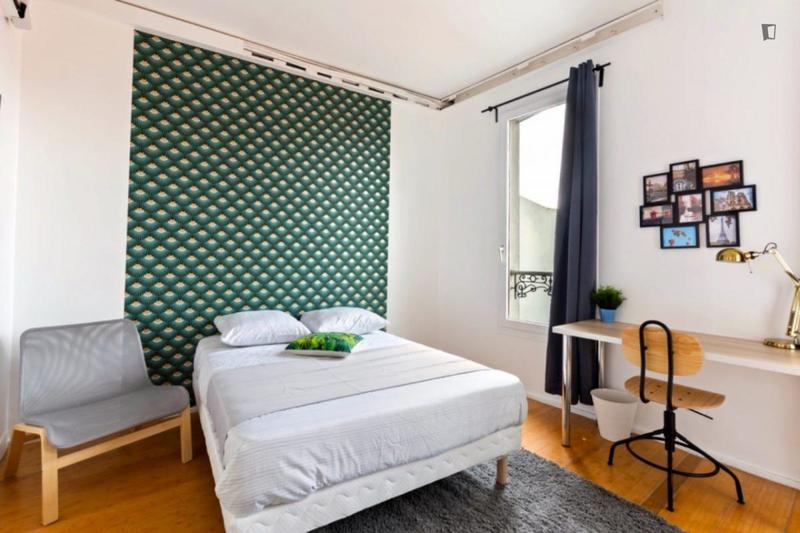 Chambre - 16 m² - 11 pièces
