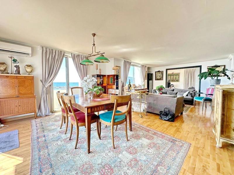 Appartement - 108 m² - 3 pièces