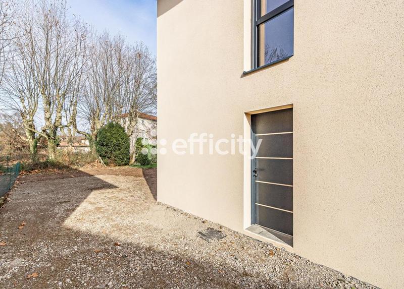 Pavillon - 80 m² - 4 pièces