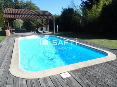 Maison - 182 m² - 7 pièces