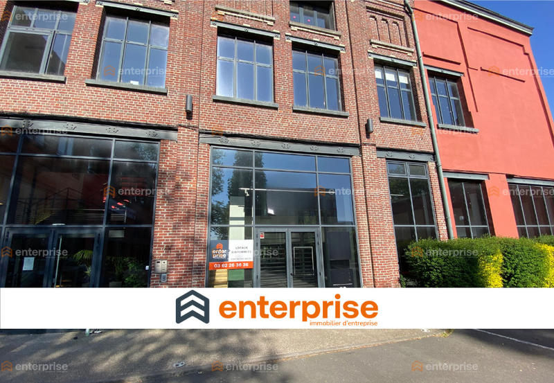 Local commercial - 742 m²