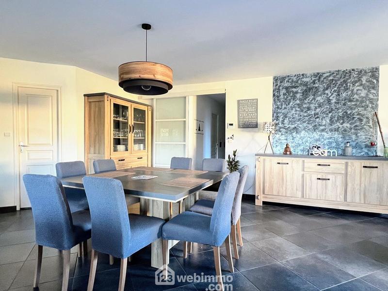 Maison - 165 m² - 6 pièces