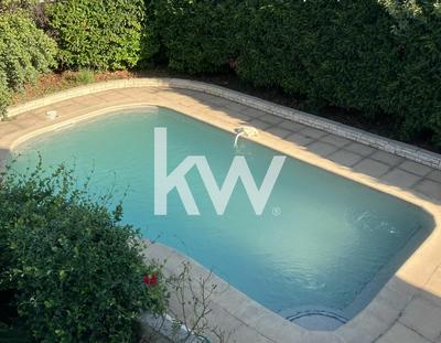 Villa - 160 m² - 6 pièces