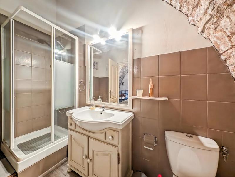 Corps de ferme - 340 m² - 12 pièces