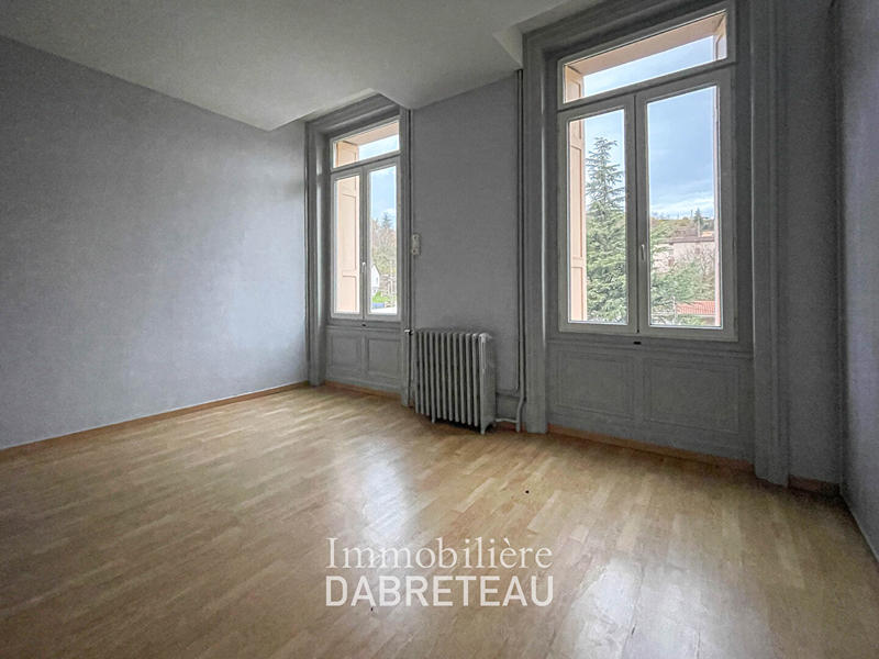 Appartement - 131 m² - 4 pièces