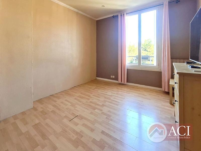 Maison - 102 m² - 4 pièces