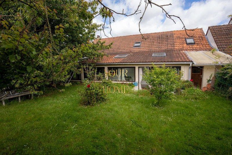 Maison - 183 m² - 7 pièces