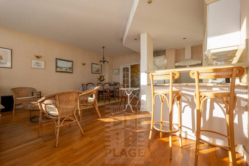 Appartement - 82 m² - 4 pièces