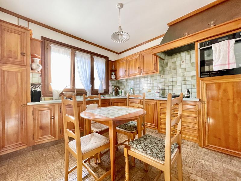 Maison - 264 m² - 7 pièces