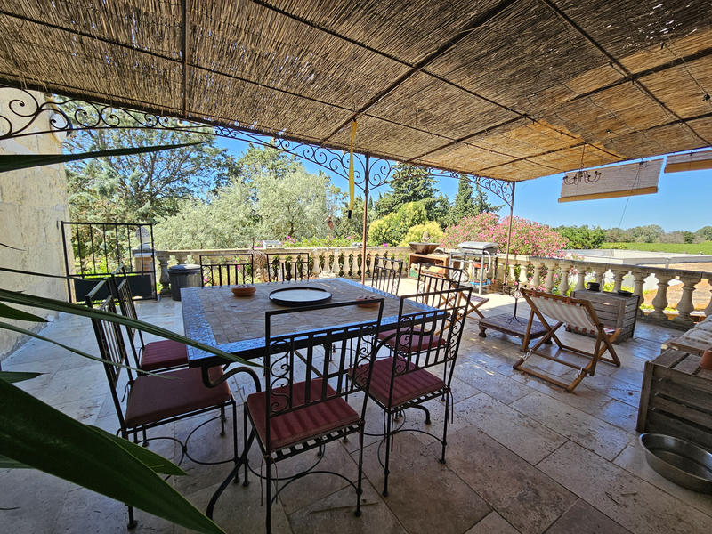 Propriété - 355 m² - 16 pièces