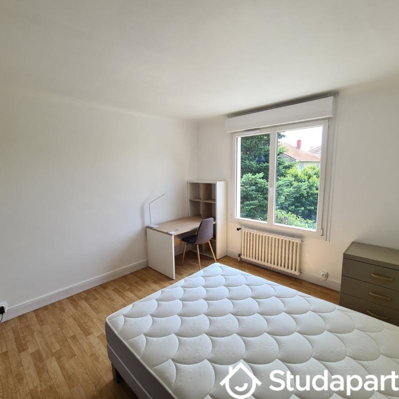 Chambre - 13 m² - 1 pièce