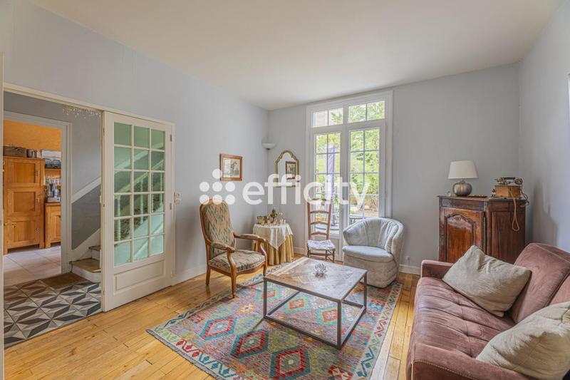 Maison - 143 m² - 7 pièces