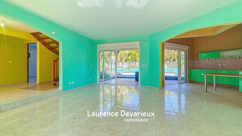 Maison - 140 m² - 6 pièces