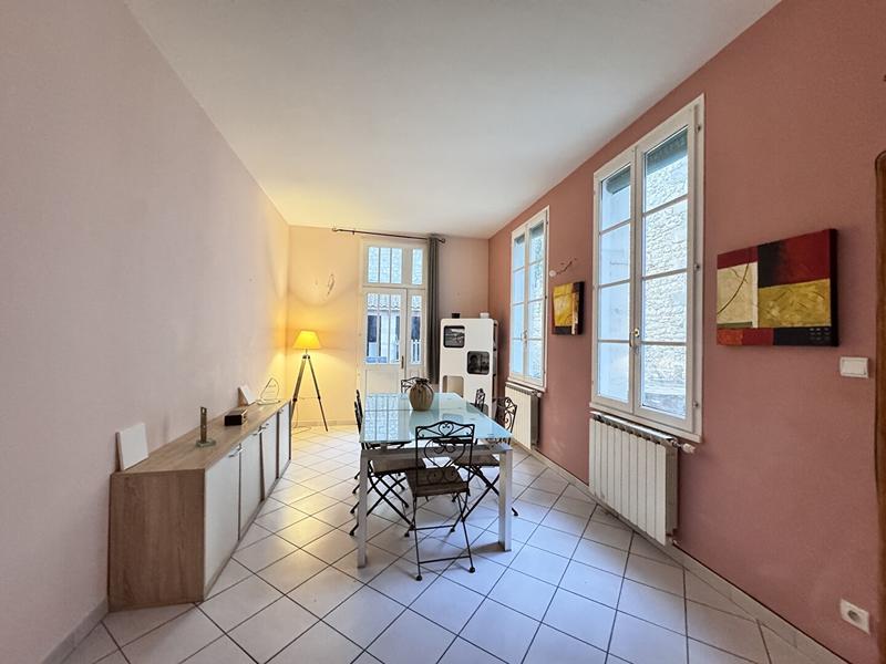 Maison - 157 m² - 7 pièces