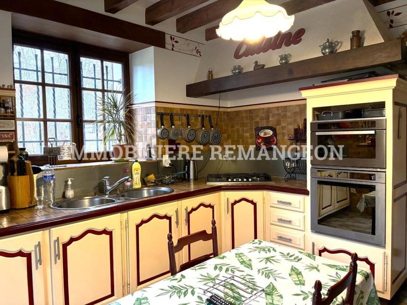 Demeure - 217 m² - 4 pièces