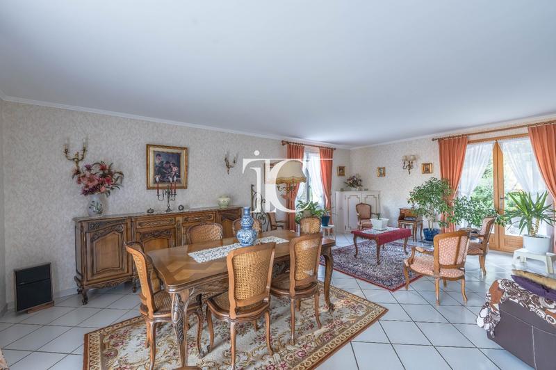 Maison - 152 m² - 4 pièces