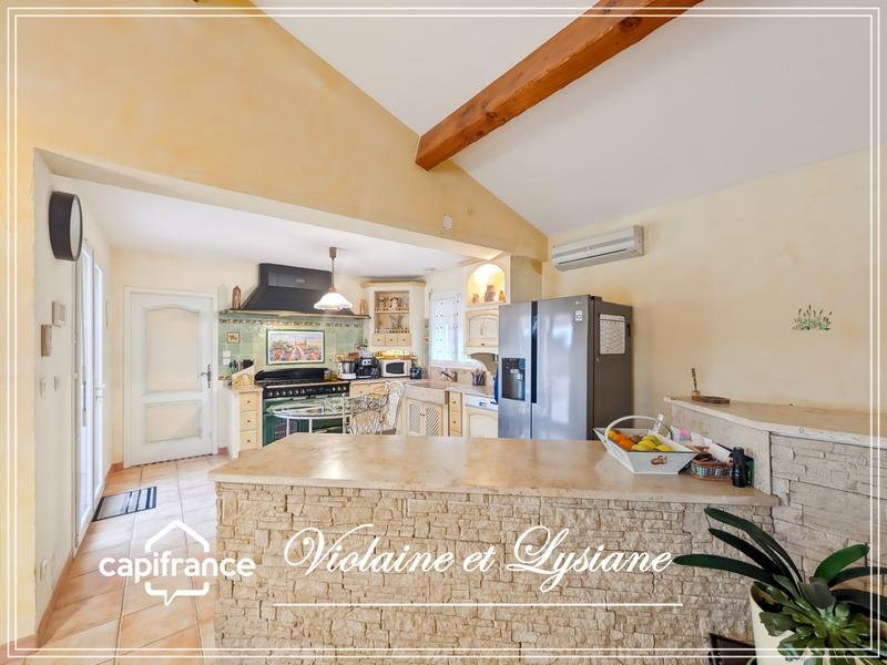 Propriété - 179 m² - 8 pièces