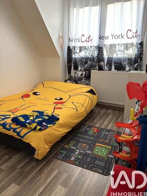 Maison - 90 m² - 5 pièces