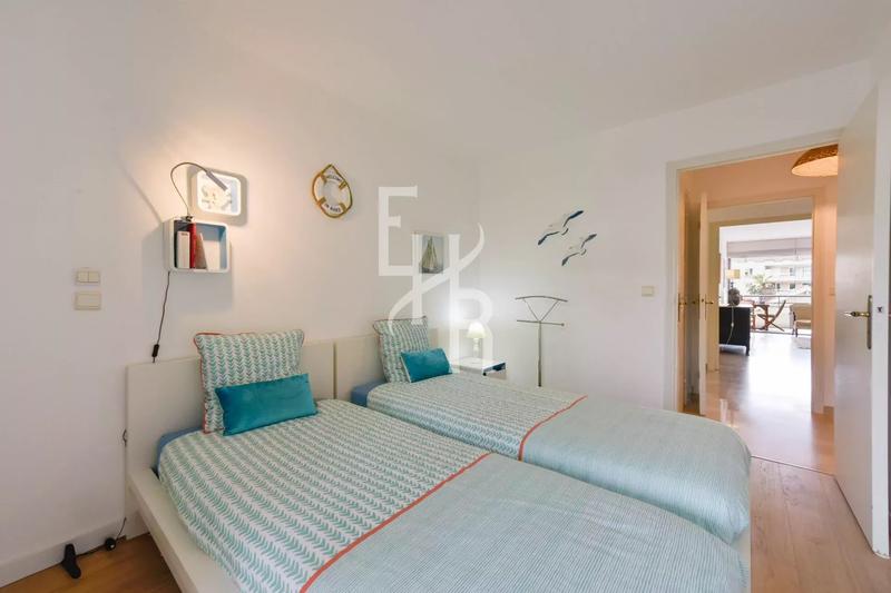 Appartement - 77 m² - 3 pièces