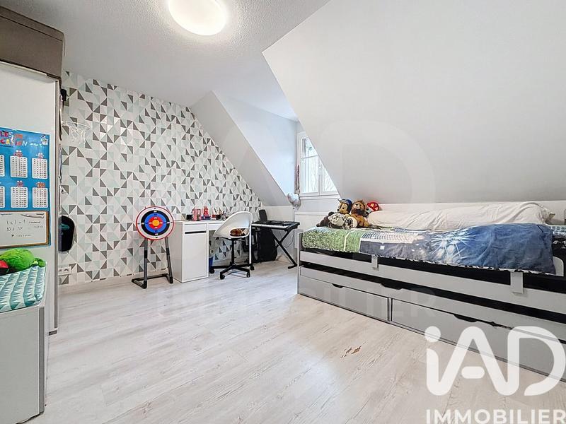 Maison - 92 m² - 5 pièces