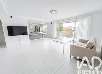 Appartement - 90 m² - 4 pièces