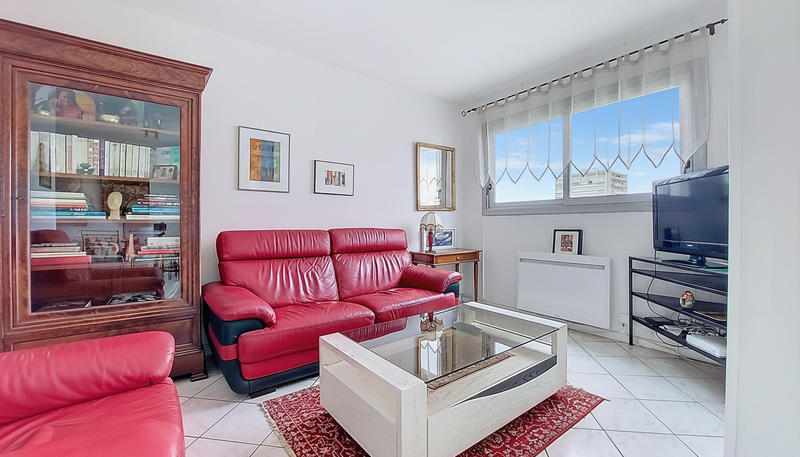 Appartement - 98 m² - 5 pièces