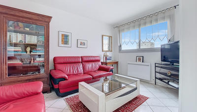 Appartement - 98 m² - 5 pièces