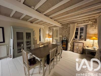 Maison - 144 m² - 5 pièces