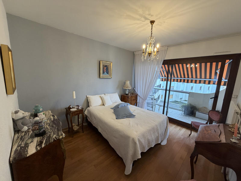 Appartement - 77 m² - 3 pièces