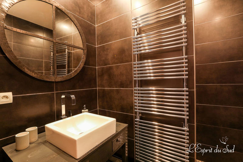 Maison - 700 m² - 26 pièces