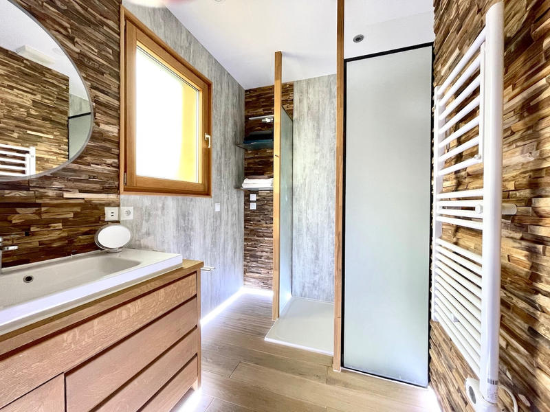 Villa - 200 m² - 7 pièces