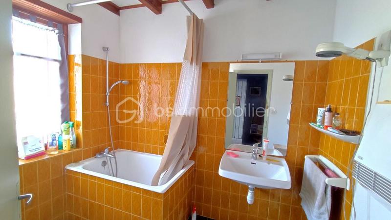 Immeuble - 255 m² - 18 pièces