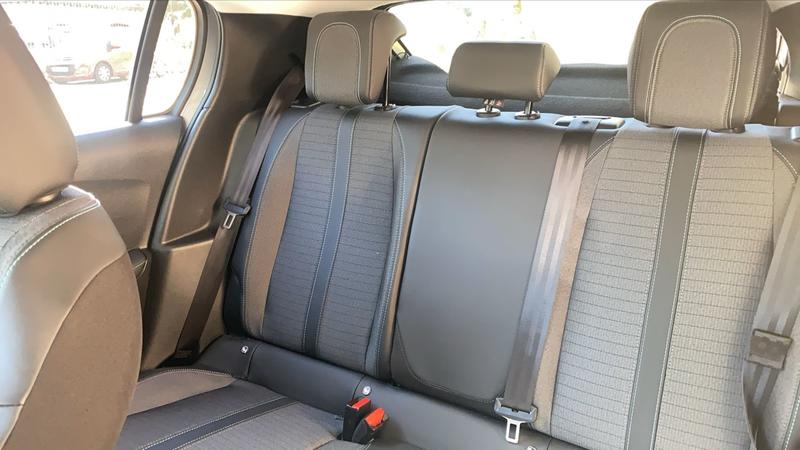 Peugeot 208 1.2 PureTech 100 Eat8 Roadtrip