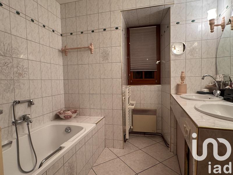 Maison de village - 200 m² - 6 pièces