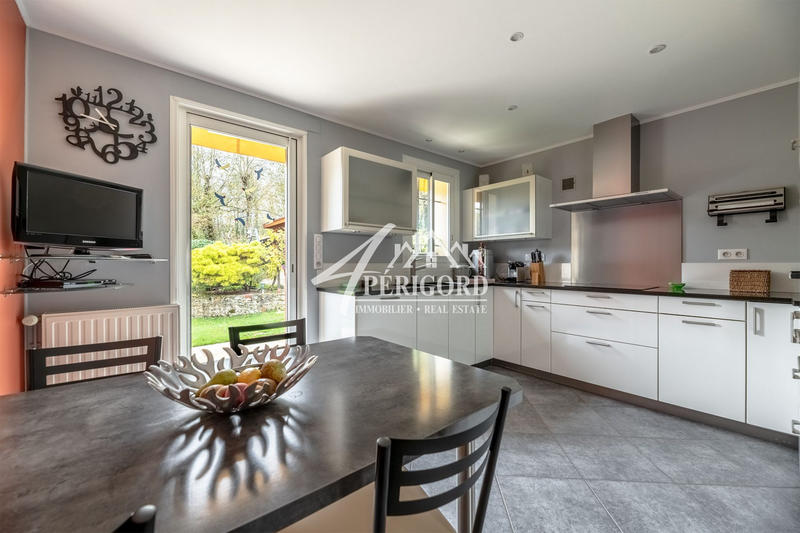 Maison - 103 m² - 5 pièces